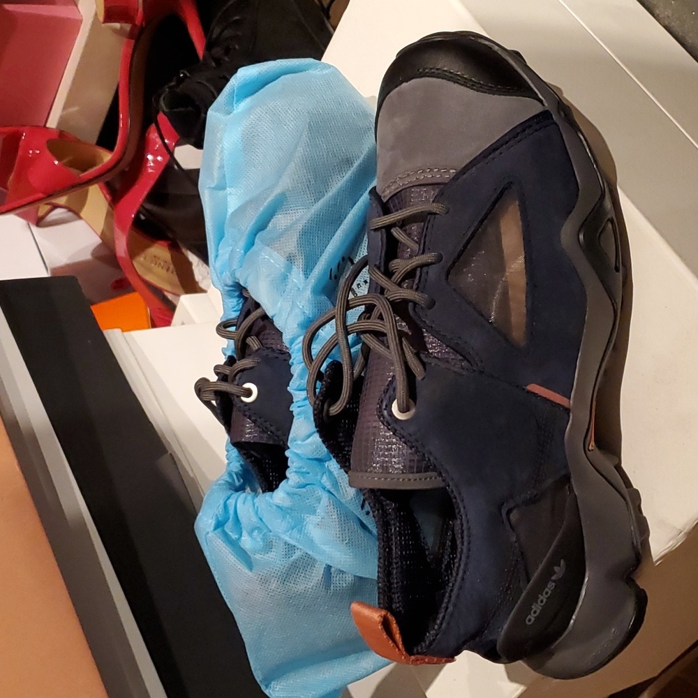 NIB $290 sz 6 adidas  x OAMC sneakers
